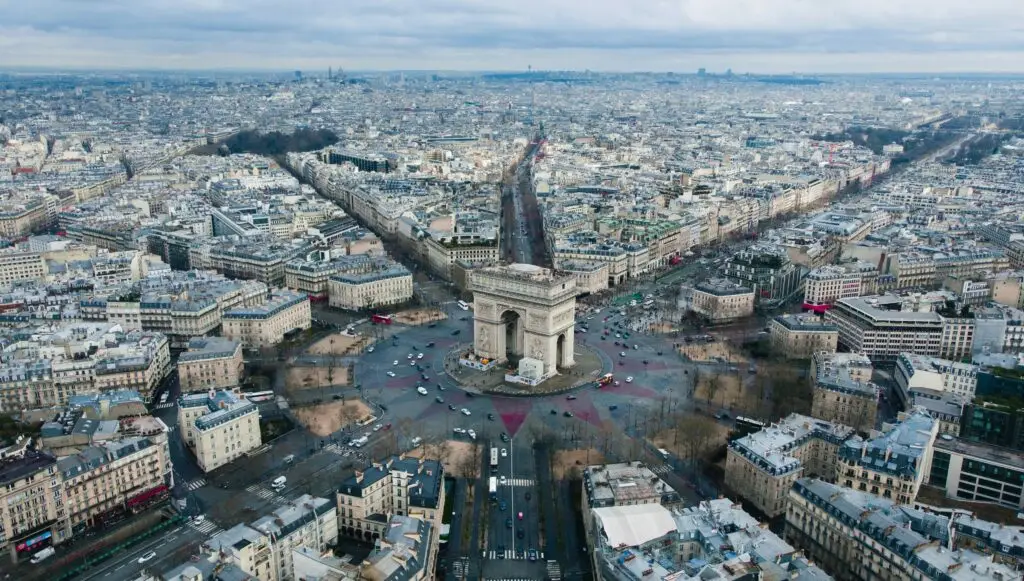 Explorer Tour Paris Getaway